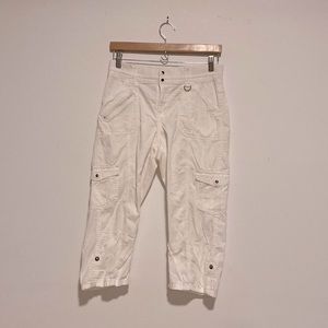 Woman’s White Cargo Capris
